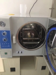 Stérilisateur de table à vapeur 50L
