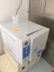 Stérilisateur de table à vapeur 50L